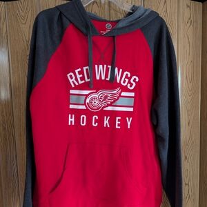 Brand New With Tags Men's Detroit Red Wings Hockey Pullover/Hoodie Size Large